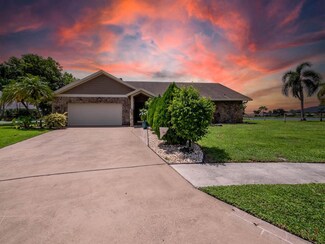5281 Chelan Cove, Lake Worth, FL 33467