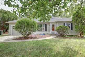 107 E Michigan Ave, Urbana, IL 61801