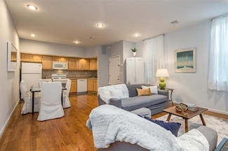 351 Palisade Ave Unit 2R, Jersey City, NJ 07307