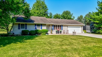 35 Burr Oak Dr, Lostant, IL 61334