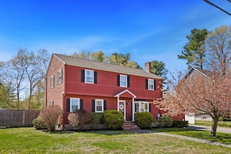 4 Dadant Dr, Wilmington, MA 01887