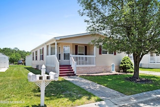 1104 Sycamore Ct, Whiting, NJ 08759