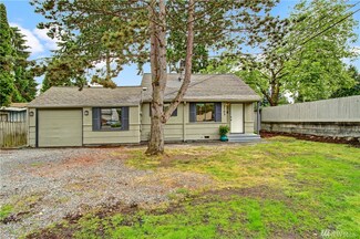 2103 N 193rd St, Shoreline, WA 98133