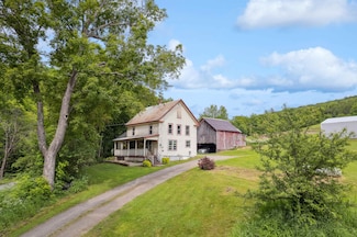 46 Upper Village Rd, Chelsea, VT 05038