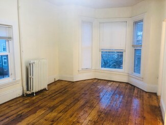 25 Inman St Unit 3, Cambridge, MA 02139