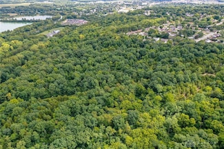 765 Heincke Rd, Dayton, OH 45449