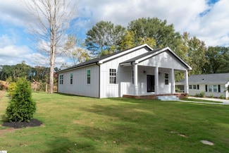 103 Perry Ave, Simpsonville, SC 29681