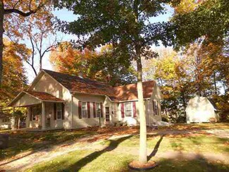 241 W North St, Delphi, IN 46923