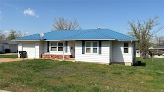 1026 Hume St, Perryville, MO 63775
