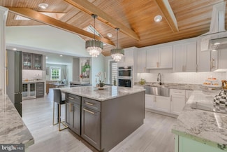 11726 Lariat Ln, Oakton, VA 22124