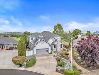 142 Prairie Landing Dr, Eagle Point, OR 97524