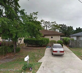 633 Stocks St, Atlantic Beach, FL 32233