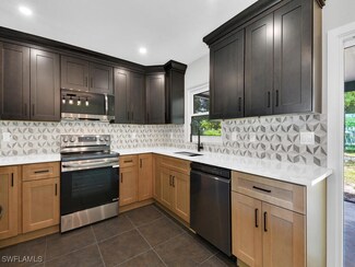 2431 Kent Ave, Fort Myers, FL 33907