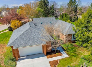 3401 S Ashwood Dr, Bloomington, IN 47401