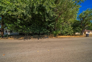 210 Gilmore Rd, Red Bluff, CA 96080