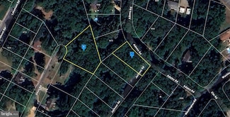 6718 Davis Rd, Quinton, VA 23141