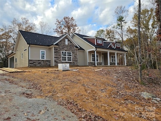 2843 Craig Farm Rd, Lancaster, SC 29720