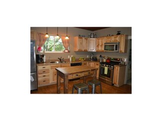 508 E Mcpherson St, Knob Noster, MO 65336