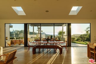 6767 Wandermere Rd, Malibu, CA 90265