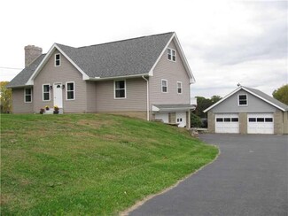 192 S Maysville Rd, Transfer, PA 16154