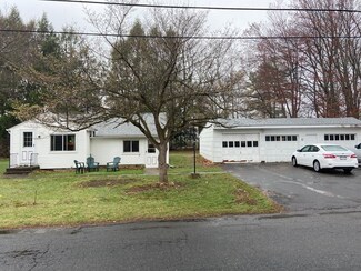 15 Gillette Ave, Southwick, MA 01077
