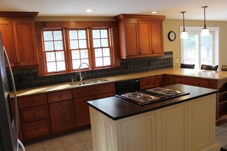 11 Timber Ln, Lebanon, NH 03766