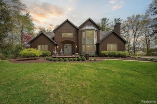 3311 Merrow Ln, Howell, MI 48843