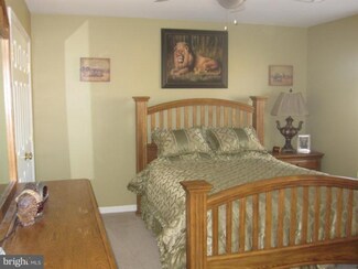6810 Mandalay Ct, Gainesville, VA 20155