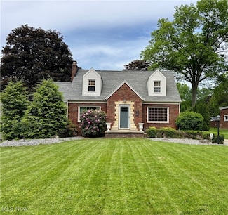 212 Wolcott Dr, Youngstown, OH 44512