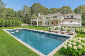 2061 Deerfield Rd, Sag Harbor, NY 11963