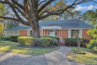 6700 E Ridge Dr, Shreveport, LA 71106