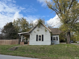 214 E Washington St, Chandler, IN 47610