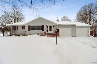 11 Cleveland Place, Clinton, NY 13323