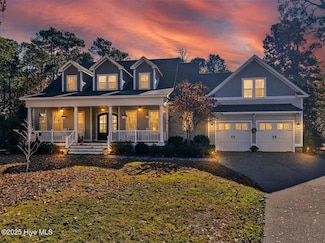 4308 Shelter Cove SE, Saint James, NC 28461