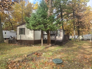 4/135 Woodhaven Dr E, Sublette, IL 61367