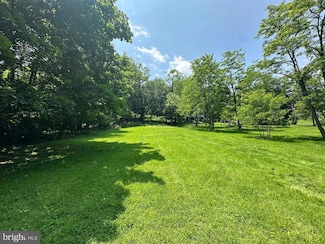 1101 Oyster Mill Rd, Camp Hill, PA 17011