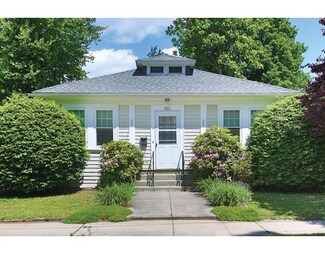 33 Frederick St, Newtonville, MA 02460