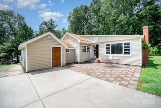 5331 Beam Lake Dr, Charlotte, NC 28216