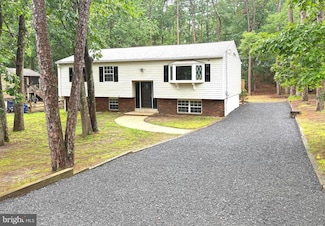57 Summit Dr, Tabernacle, NJ 08088
