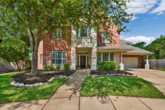 15935 Lake Loop Dr, Cypress, TX 77433