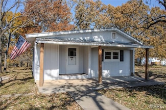 18780 Nellwood Ln, Lebanon, MO 65536