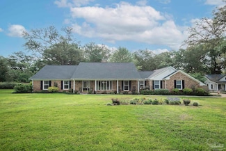 8322 Wilde Lake Rd, Pensacola, FL 32526