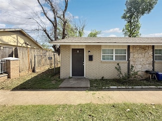 211 Skyway Dr Unit 8, Euless, TX 76040