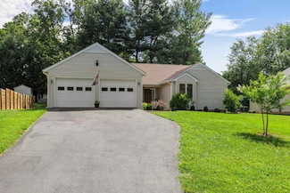 109 Brook Ct, Waynesboro, VA 22980