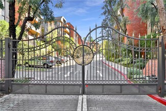 4771 Park Encino Ln Unit 136, Encino, CA 91436