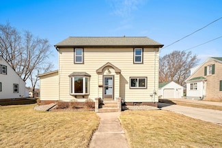 321 Columbus Ave, Brillion, WI 54110