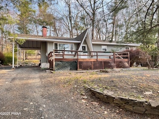 236 Mountain Lake Dr, Dingmans Ferry, PA 18328