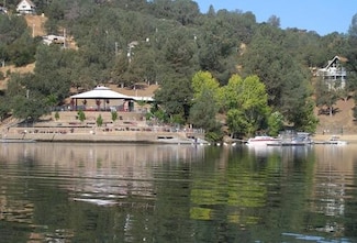 2679 Salmon Ct, Copperopolis, CA 95228