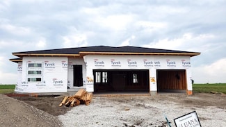 316 13th St NW, Bondurant, IA 50035