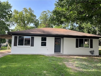502 Willow Cir, Brenham, TX 77833